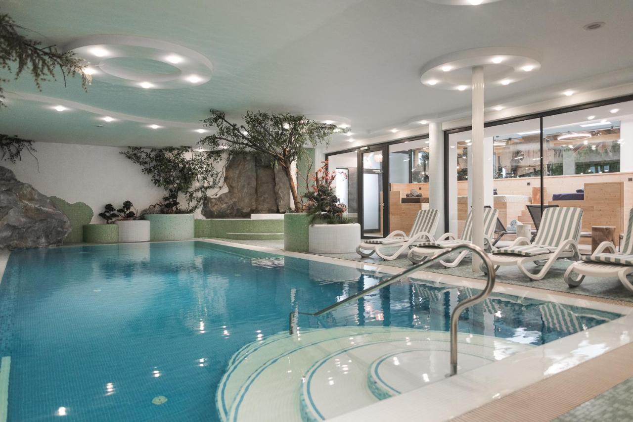 Hotel Zum Mohren Резія Екстер'єр фото
