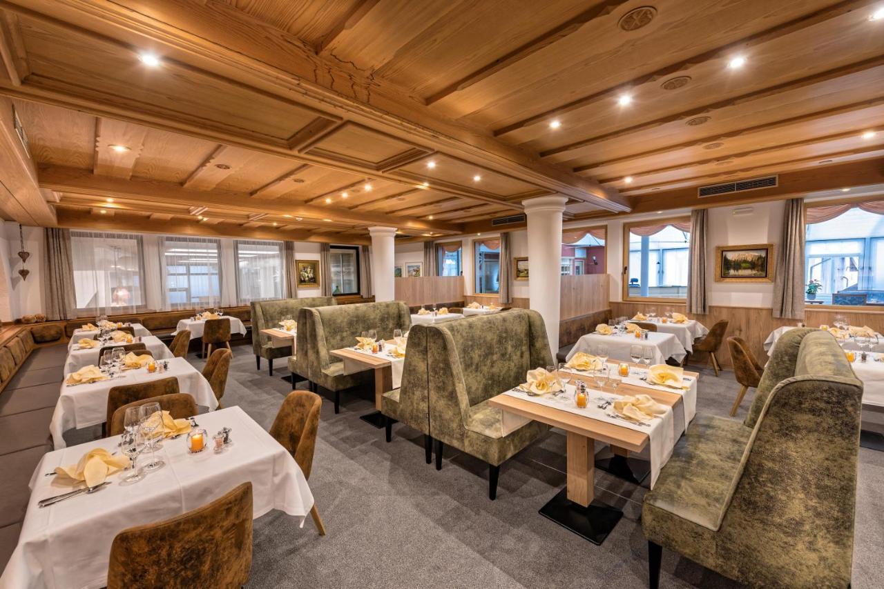 Hotel Zum Mohren Резія Екстер'єр фото