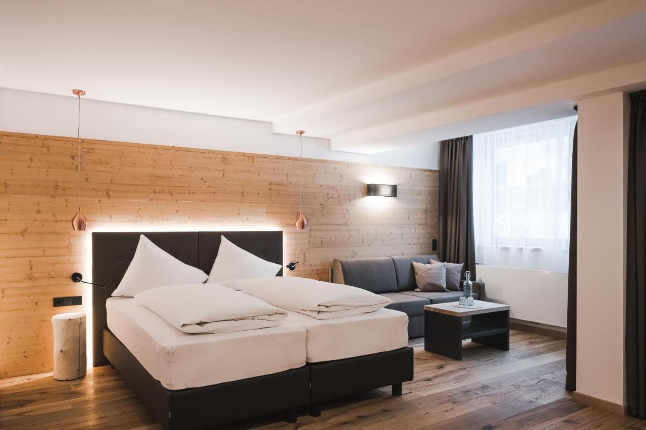 Hotel Zum Mohren Резія Екстер'єр фото